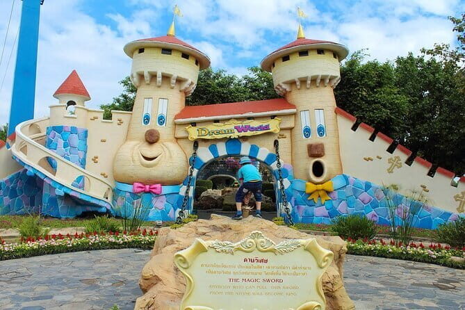 Dream World Bangkok Tickets with Optional Buffet and Transfers - Key Points