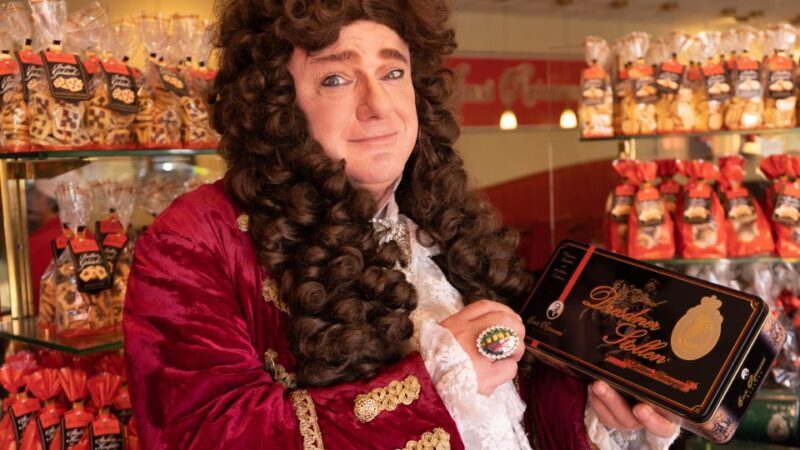 Dresden: Guided Bus Tour to Stollen Bakery with Tasting - Key Points