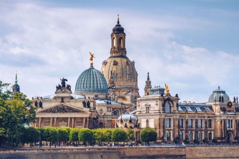 Dresden: Private custom tour with a local guide - FAQs