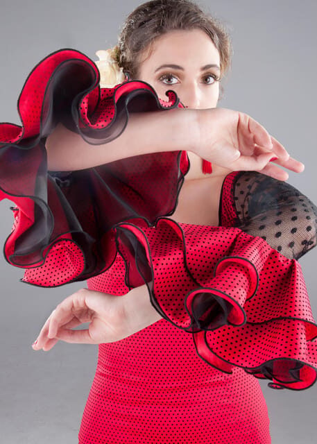 Dress and feel like a real Flamenca - A Deeper Look at the Flamenco Dress-up Experience