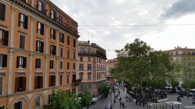 Drinks, Bites & Views of Rome by Night Private Tour - An Evening Experience Through Rome’s Trastevere