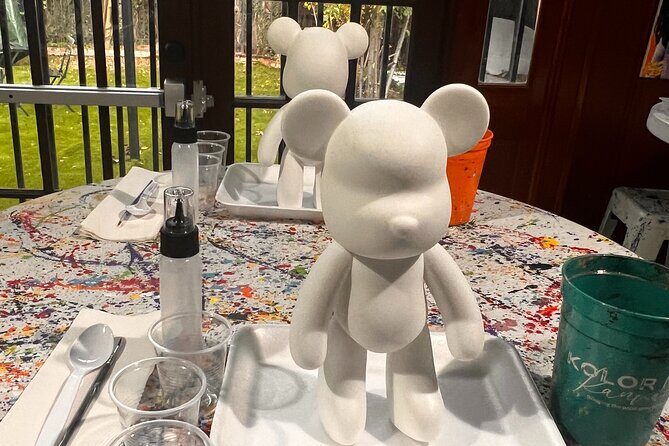 Drip Bear Paint & Sip Experience - Who Will Love This Experience?