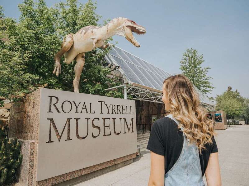 Drumheller: Bad Land & Dinosaur Museum Tour from Calgary - FAQ