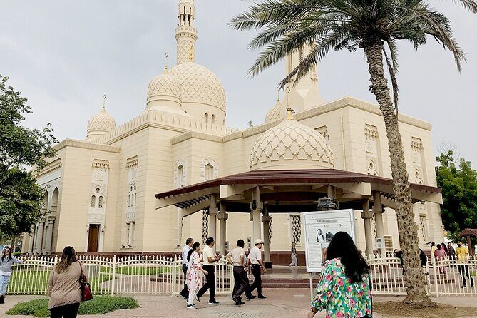 Dubai Full Day Tour with Entry Ticket to Burj Khalifa at the Top - Who Is This Tour Best For?