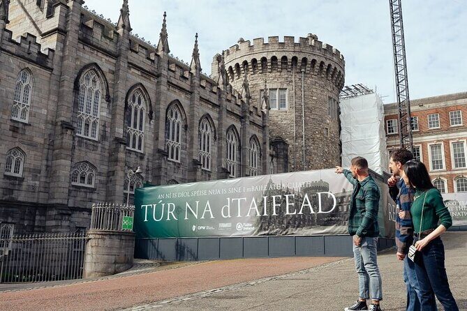 Dublin Private Walking Tour with a local: Highlights & Gems - Key Points