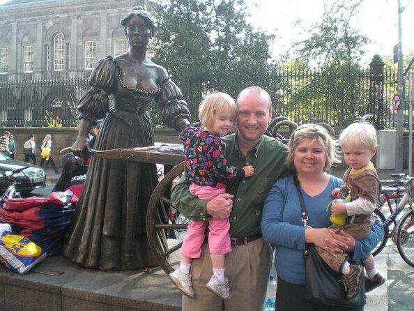 Dublin Traditional Irish 3 Course Meal Walking Tour with Local - Discover Dublin’s Flavors and Stories on a 3-Hour Irish Food and Pub Walking Tour