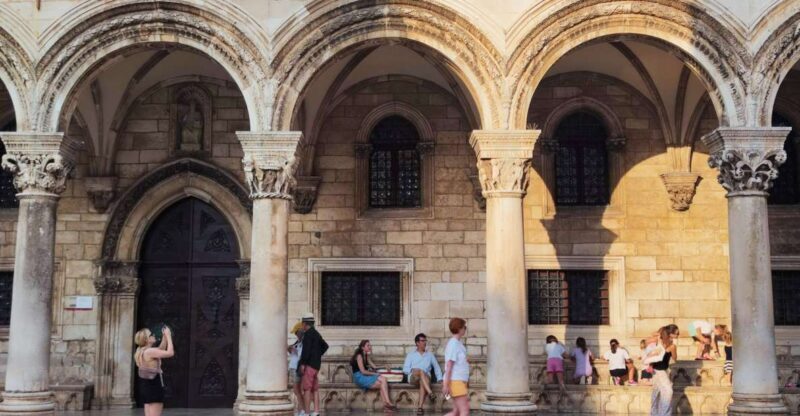 Dubrovnik: 2h Old Town Private Guided Tour - Focus on Authenticity and Expert Knowledge