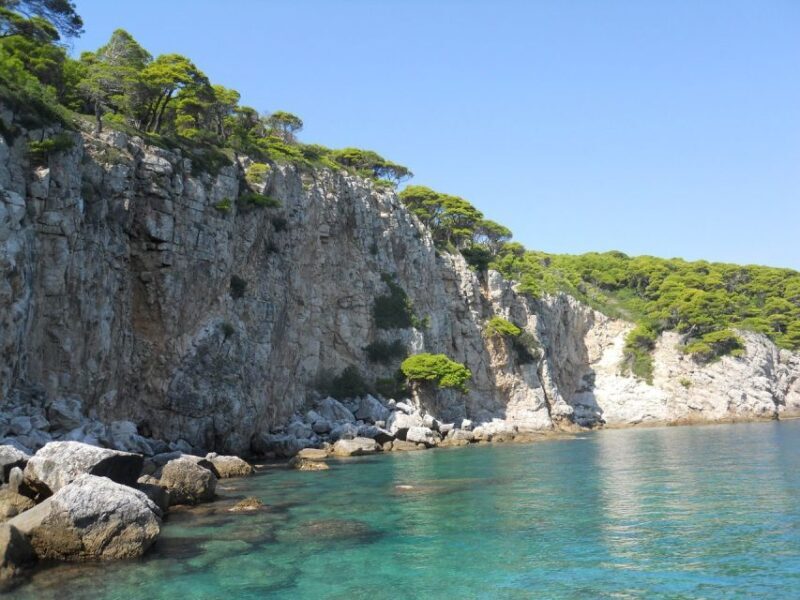 Dubrovnik: Blue Cave Tour with Panoramic Old Town View - Sunj Beach: The Perfect Relaxing Stop