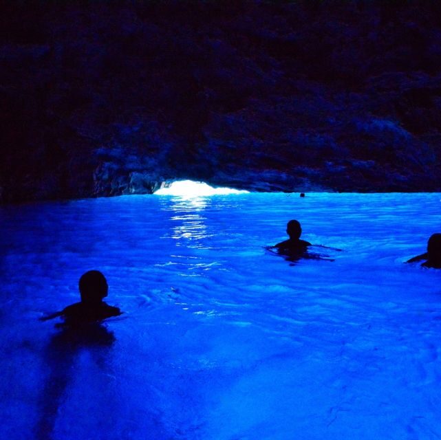 Dubrovnik: Blue & Green Caves Private Boat Tour with Drinks - Key Points