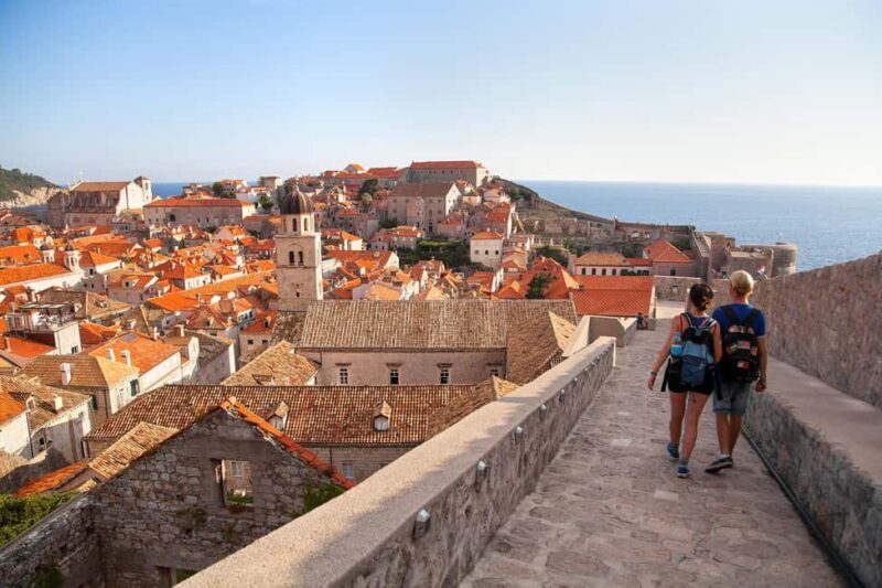 Dubrovnik: City Walls, Stradun & Old Town Story Walking Tour - What Travelers Say