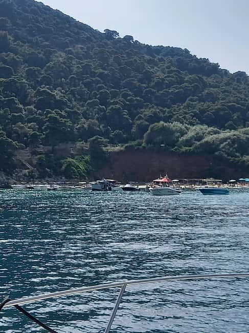Dubrovnik: Hvar Island Luxury Mini Yacht Tour - Key Points