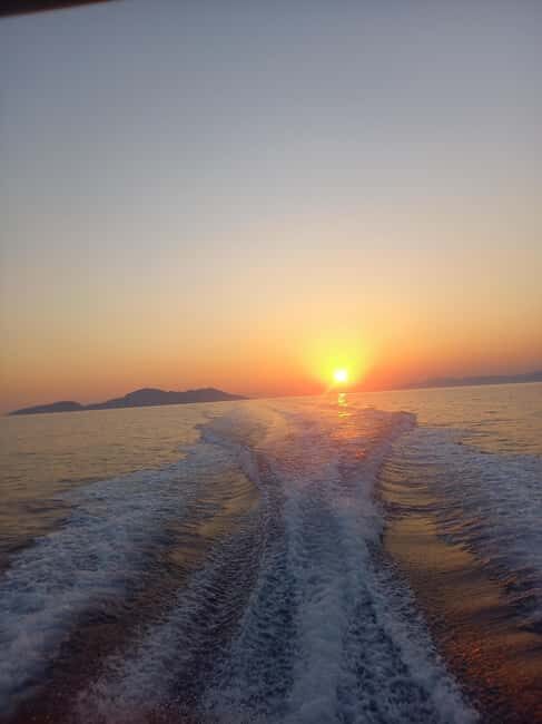 Dubrovnik: Hvar Island Luxury Mini Yacht Tour - What’s Included and What’s Not