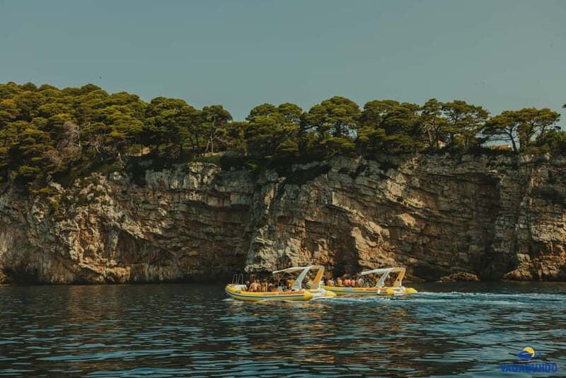 Dubrovnik: Morning Blue Cave speedboat tour with drinks - FAQs