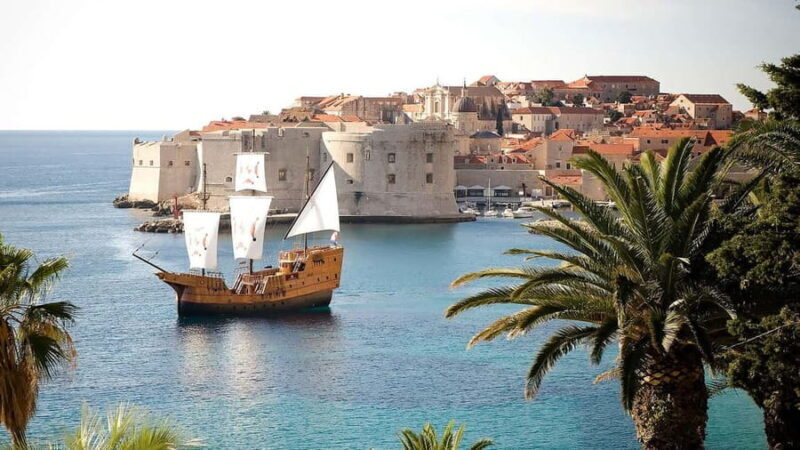 Dubrovnik: Old City Walking Tour with a FREE Polaroid Photo - An In-Depth Look at the Dubrovnik Old City Walking Tour
