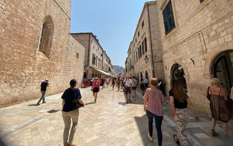 Dubrovnik: Old Town, Lokrum Island Tour with Tickets & Lunch - Key Points