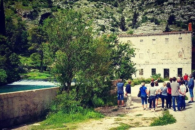 Dubrovnik Panorama Sightseeing with Tour Guide in Minivan - The Sum Up
