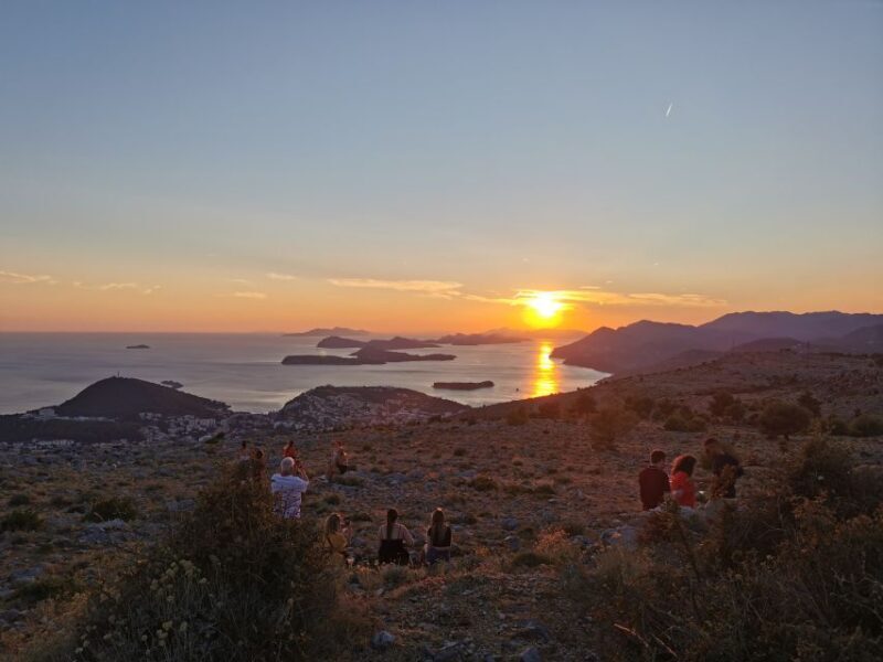 Dubrovnik: Panorama Tour with Free Time in the Old Town - Practical Details