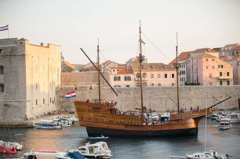Dubrovnik: Panoramic Sunset Cruise-Karaka Ship (adult only) - Who will love this experience?