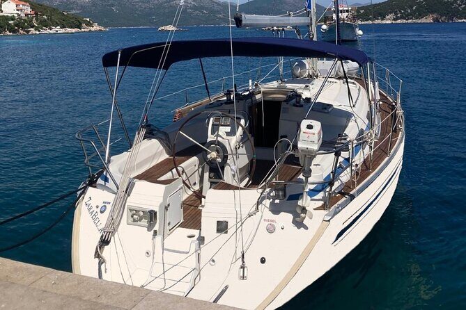 Dubrovnik: Private half day sail boat tour to Elaphiti&Blue cave - In-Depth Look at the Dubrovnik Sailing Tour
