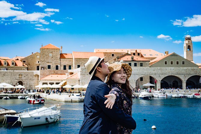 Dubrovnik Private Photoshoot with Local Professional Photographer - FAQ