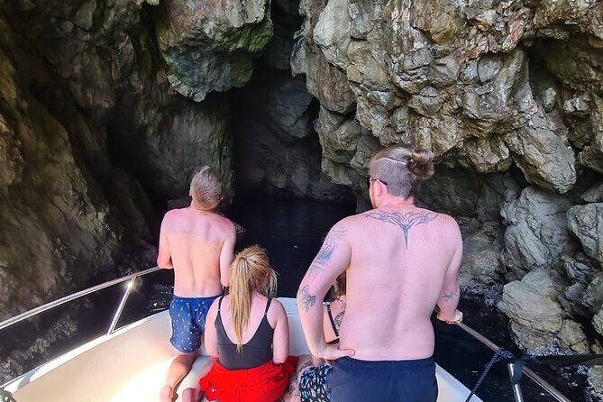 Dubrovnik Private Speedboat Tour to Elaphite Islands with Drinks - FAQ