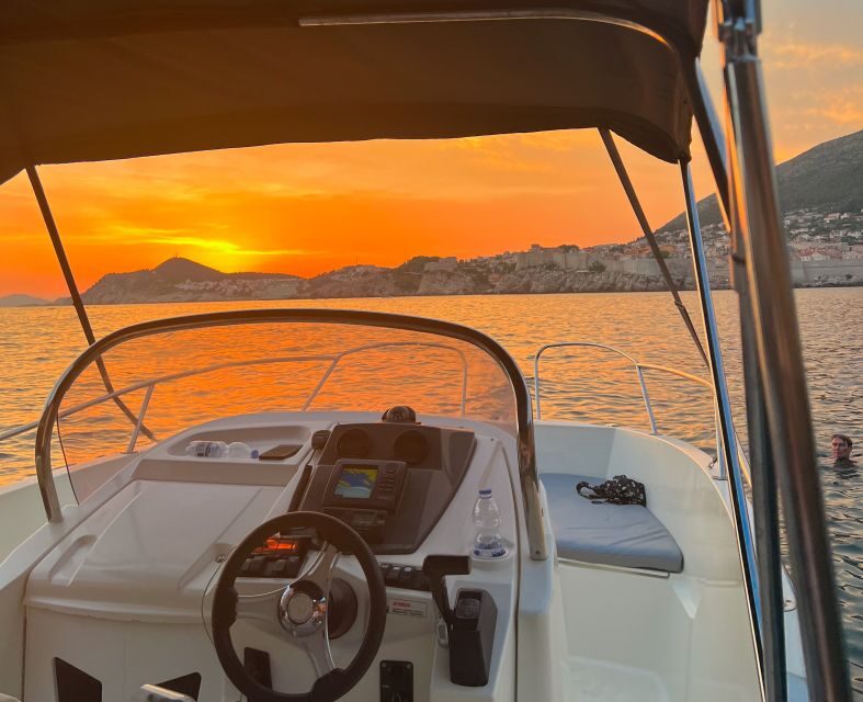 Dubrovnik Romantic Sunset - private boat tour - Key Points