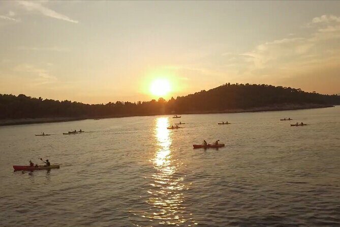 Dubrovnik: Sunset Kayaking & Snorkeling with water &wine - Authenticity and Tips for Participants