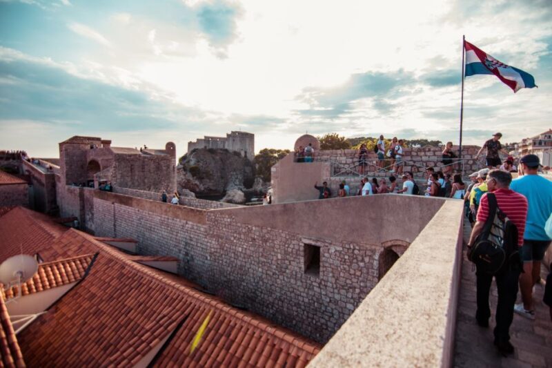 Dubrovnik: Walls and Wars Walking Tour - Who Is This Tour For?