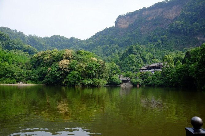 Dujiangyan Irrigation and Mt.Qingcheng 1 day private tour - Mount Qingcheng: A Spiritual and Scenic Gem