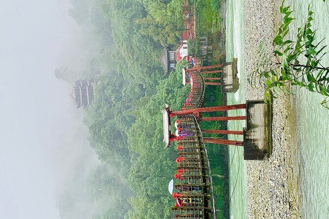 Dujiangyan irrigation+Mt. Qingcheng or Panda Park Day Tour - An In-Depth Look at the Tour Experience