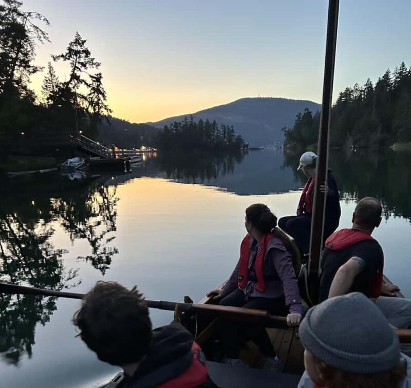 Duncan, BC: Salish Sea Bioluminescence Rowing Tour - An in-depth look at what makes this tour special