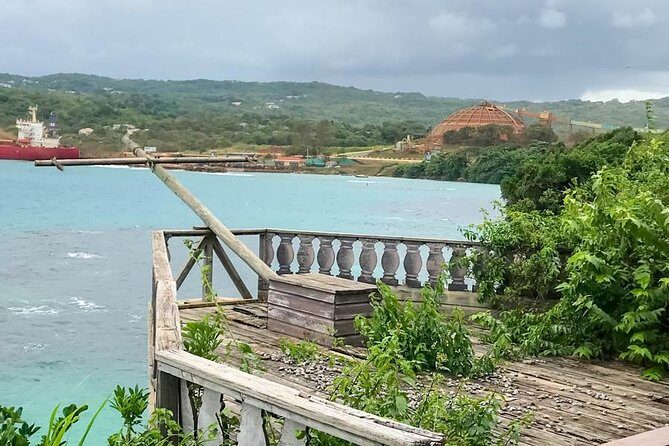 Dunns River & BlueHole Tour Includes Entry Fees - Key Points