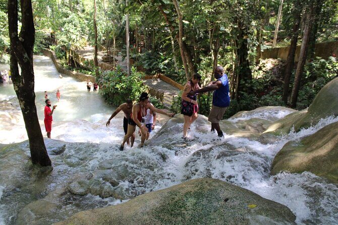 Dunn's River Falls and Blue Hole Day Tour - FAQ