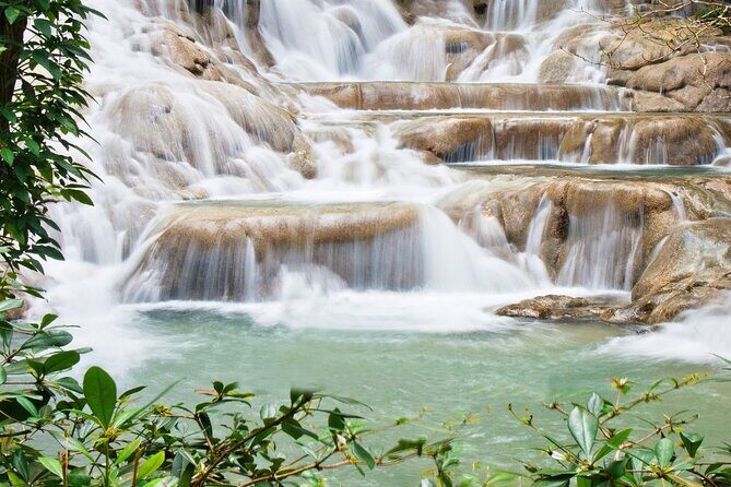 Dunn's River Falls and Blue Hole Private Combo Tour Ocho Rios - A Detailed Look at What to Expect
