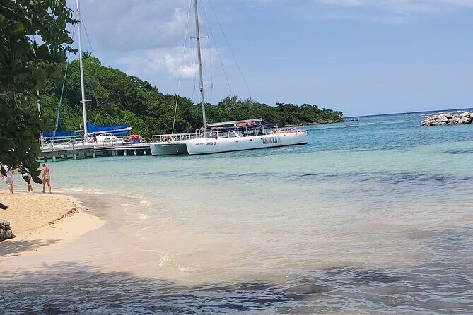 Dunn's River Falls and Martha Brea Bamboo rafting with admissions - FAQs