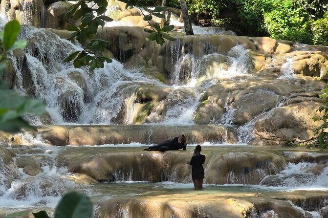Dunns River Falls Climb and Ocho Rios Highlights with Shopping - Key Points