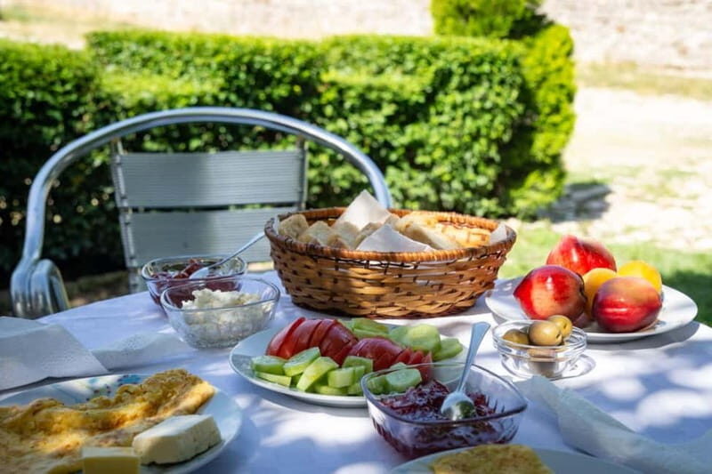 Durrës City Food Walking Tour with Local Tastings - Exploring Durrës through its Flavors: A Practical Review