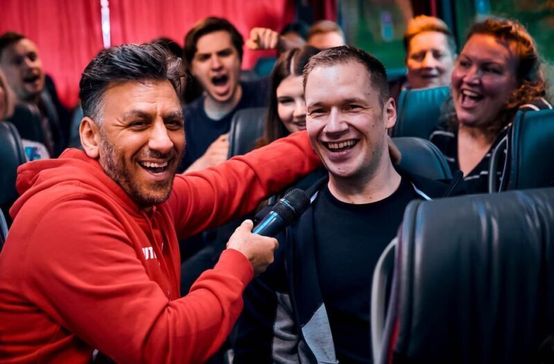 Düsseldorf: 1.5-Hour Comedy Bus Tour - FAQ