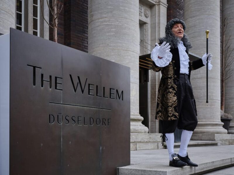 Düsseldorf: In the footsteps of elector Jan Wellem - A Deep Dive into the Düsseldorf Jan Wellem Costume Tour