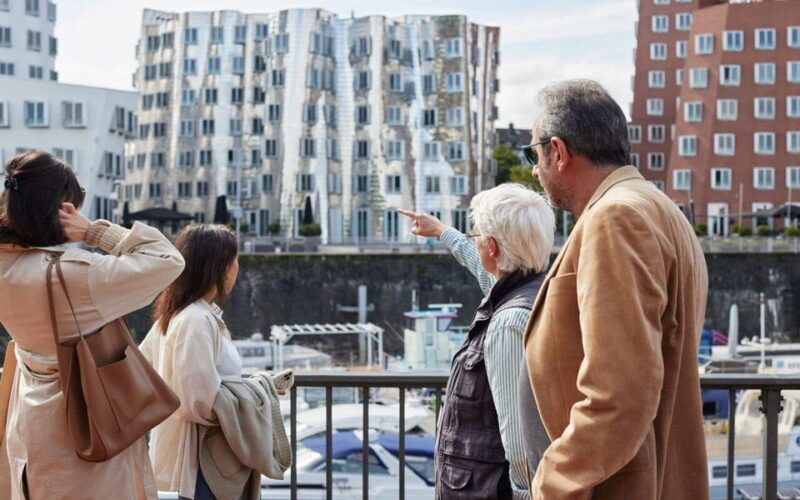 Düsseldorf: Media Harbor and Rhinetower - FAQ