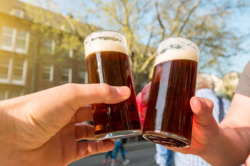 Düsseldorf: Old Town Interactive Crime Tour with actor - FAQs