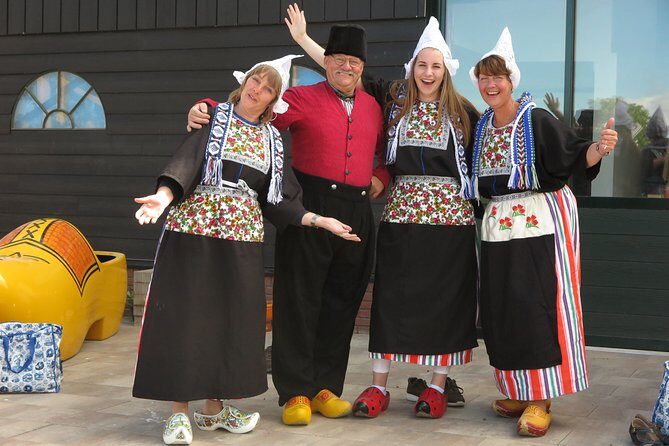 Dutch Experience in Volendam with Traditional Outfits - Exploring the Dutch Experience in Volendam: A Hands-On Cultural Tour