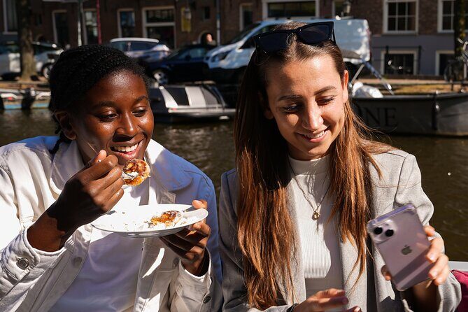 Dutch Pancake City Centre Canal Cruise - FAQ