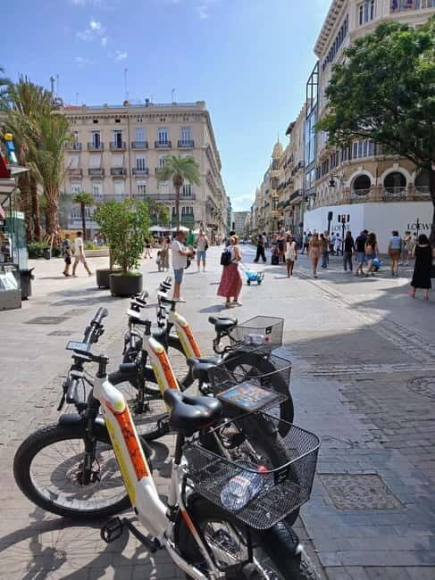 Dutch-Style Bike Tour in Valencia with a Flavourful Surprise - Exploring Valencia on Two Wheels: An In-Depth Review