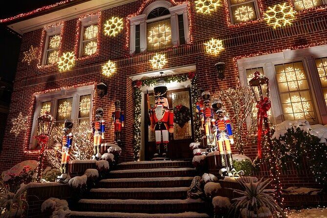Dyker Heights Christmas Lights Private Holiday Transfer - Why Choose This Tour?