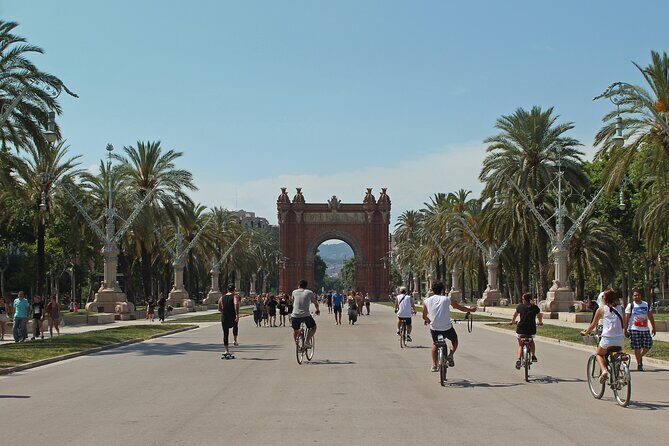 E-Bike Barcelona Highlights & Park Guell in Small Group - Why This Tour Works for Many Travelers
