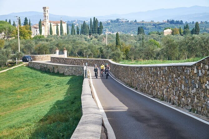 E-bike Chianti Classico & Tuscany tour with Wine & Lunch at Farm - Authentic Experiences That Shine