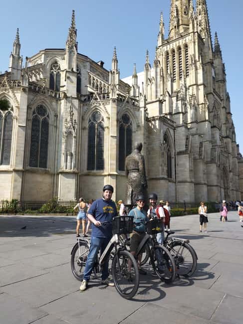 E-bike journey from Bordeaux to Saint-Emilion with lunch - An Authentic Day in Bordeaux’s Countryside and Saint-Émilion