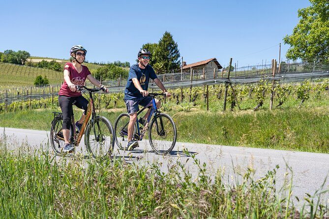 E-bike rental in the Langhe: Landscapes, wines, and cuisine. - Cost and Value