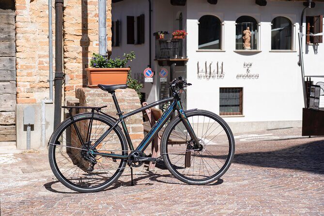 E-bike rental in the Langhe: Landscapes, wines, and cuisine. - Frequently Asked Questions